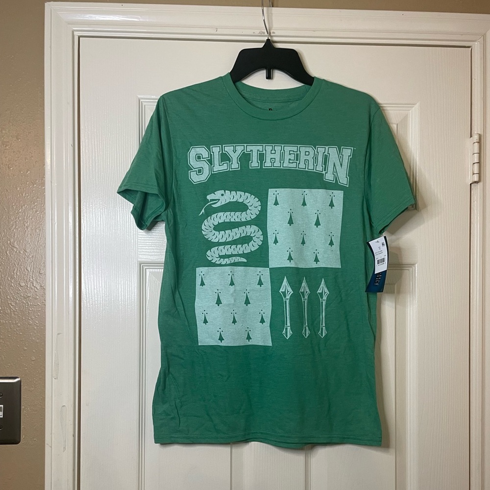 Harry Potter Men Slytherine House Crew Neck Shirt Size: M